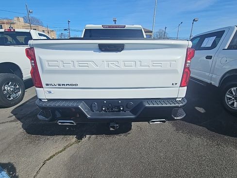 Used 2023 Chevrolet Silverado 1500 LT Trail Boss image 2