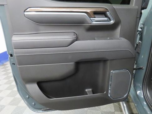 Used 2025 Chevrolet Silverado 1500 LT Trail Boss w/ Convenience Package II image 65