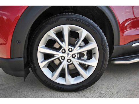 Used 2021 Ford Explorer Platinum w/ Equipment Group 601A AWD/4WD image 30