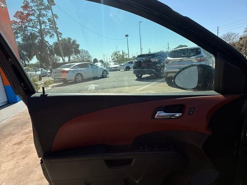 Used 2015 Chevrolet Sonic LT image 8