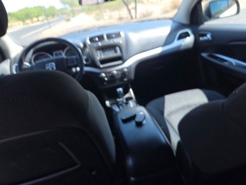 Used 2015 Dodge Journey SXT w/ Flexible Seating Group FWD image 17