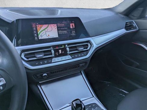Used 2022 BMW 330i Sedan w/ Convenience Package image 15