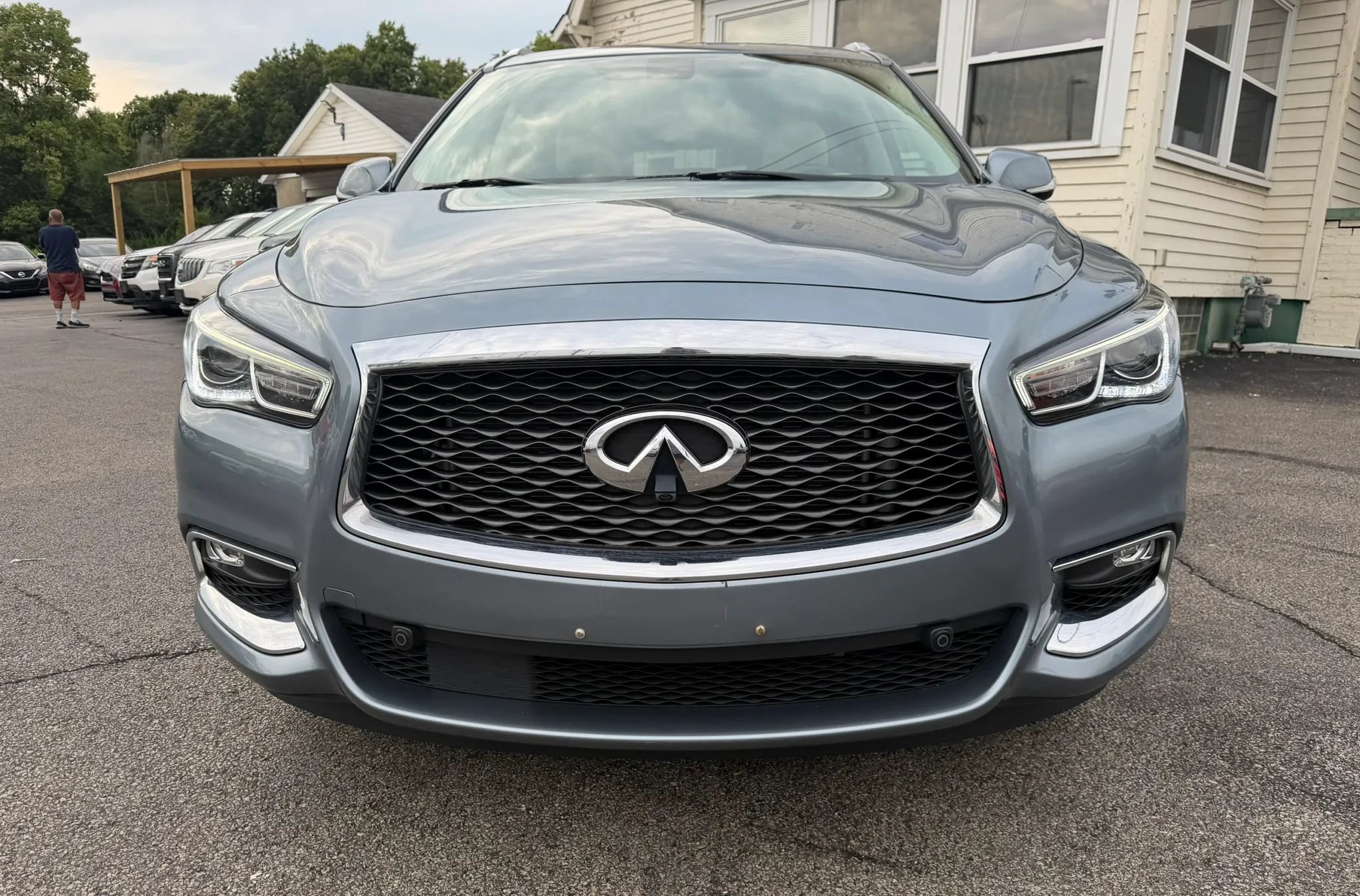 Used 2017 INFINITI QX60 Luxe w/ Premium Plus Package AWD/4WD image 23