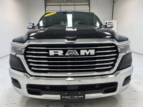 Used 2025 RAM 1500 Laramie AWD/4WD image 13