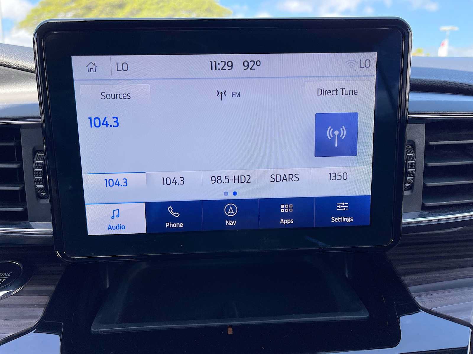 Used 2022 Ford Explorer Limited w/ Equipment Group 301A RWD image 10