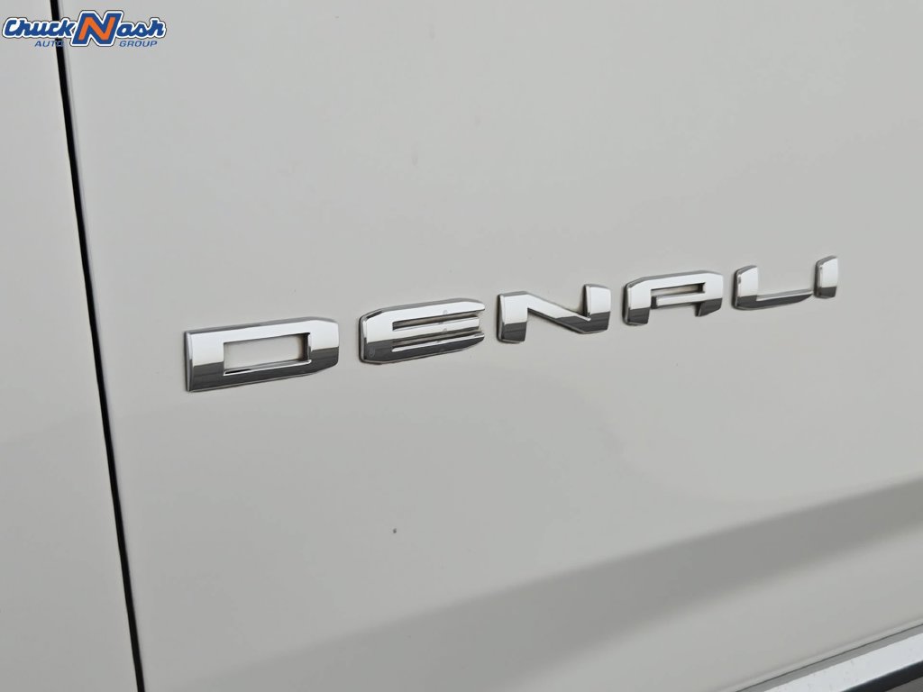 Used 2021 GMC Yukon Denali RWD image 38