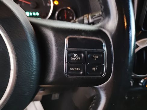 Used 2015 Jeep Wrangler Unlimited Sahara w/ Connectivity Group AWD/4WD image 25