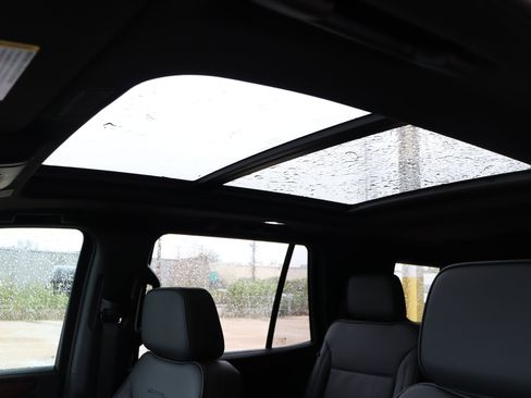 New 2026 GMC Yukon Denali w/ Sun & Power Step Package image 22