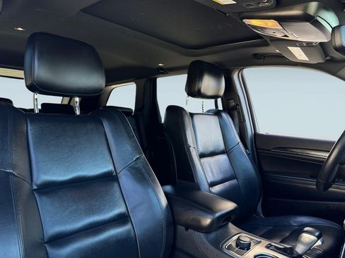 Used 2019 Jeep Grand Cherokee Limited image 31