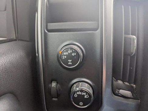 Used 2014 Chevrolet Silverado 1500 LT image 18