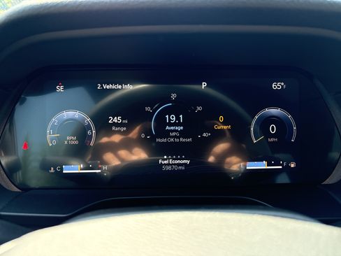 Used 2023 Jeep Grand Cherokee Altitude RWD image 25