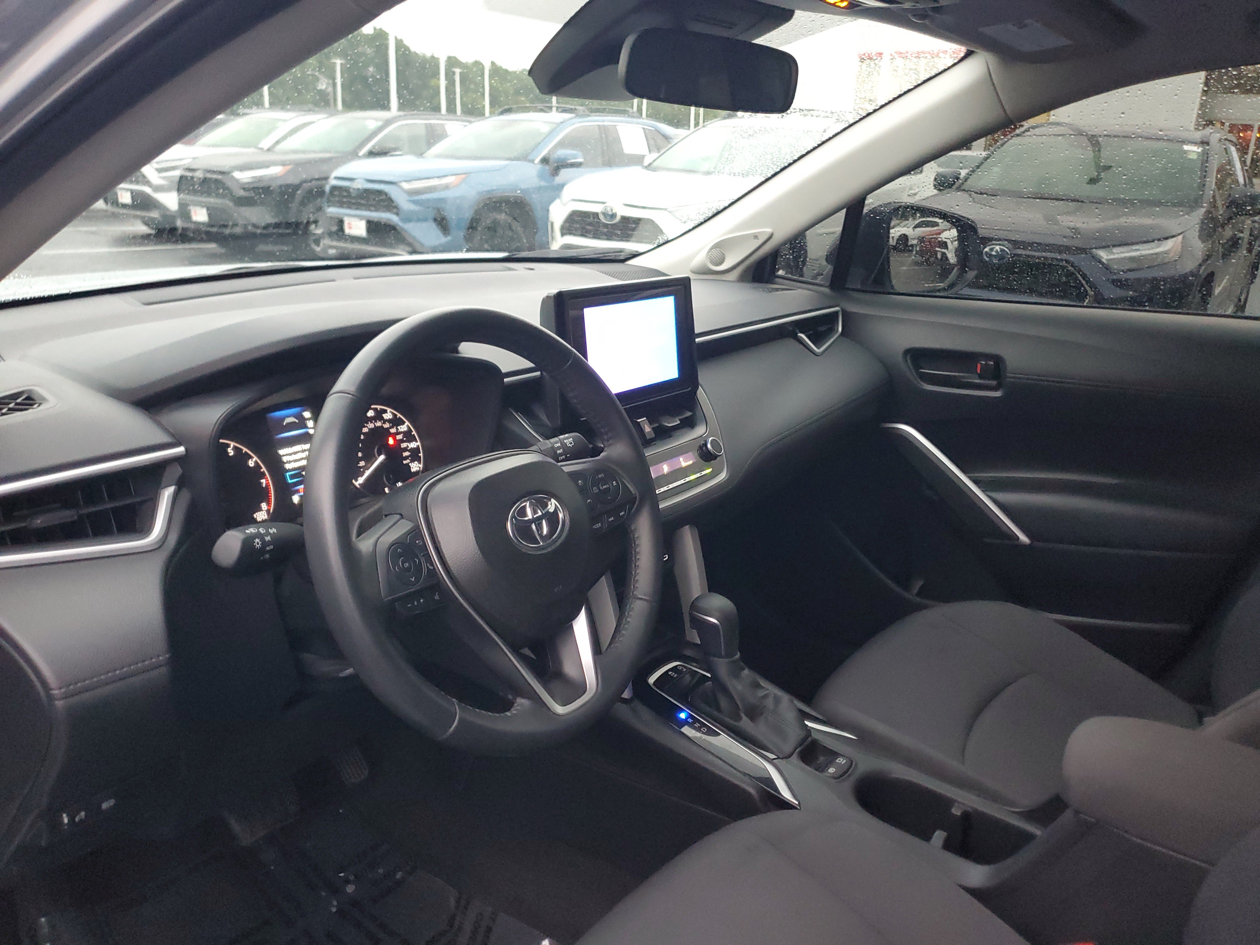 Certified 2025 Toyota Corolla Cross LE w/ Moonroof Package AWD/4WD image 16