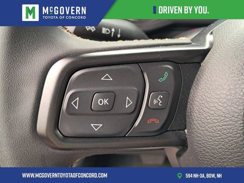 Used 2024 Jeep Wrangler Sport AWD/4WD image 19