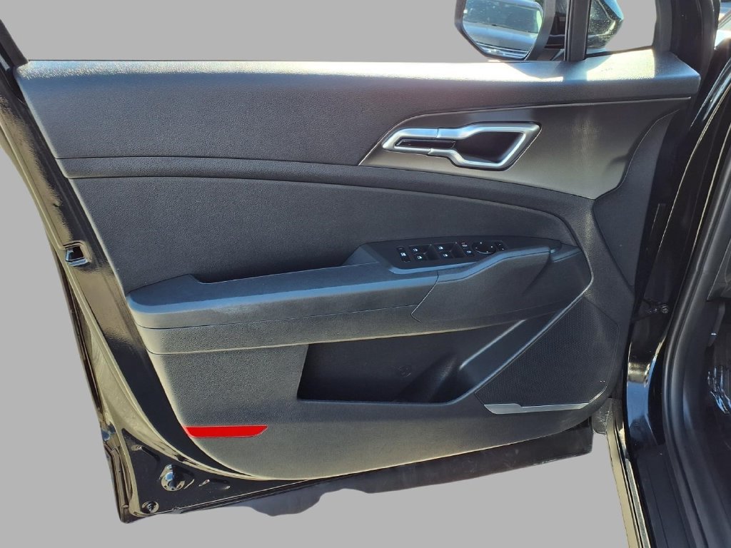 Used 2026 Kia Sportage LX FWD image 20