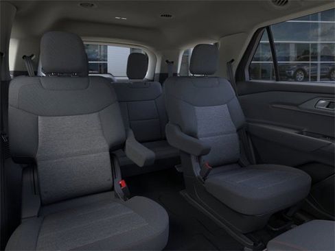 New 2025 Ford Explorer Active image 11