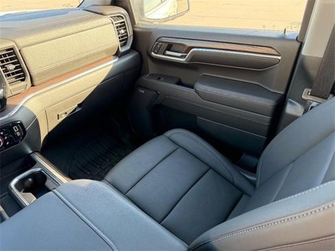 Certified 2024 GMC Sierra 1500 SLT w/ SLT Premium Plus Package image 17