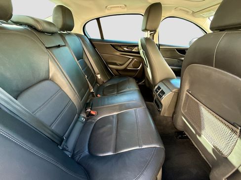 Used 2020 Jaguar XE S image 30