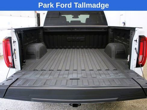 Used 2022 GMC Sierra 1500 SLT w/ SLT Convenience Package AWD/4WD image 5