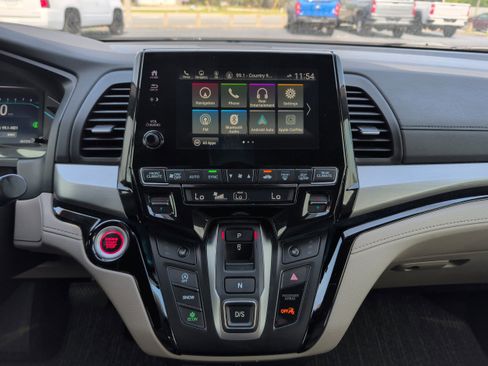 Used 2023 Honda Odyssey Touring image 24