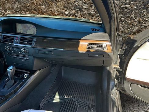 Used 2013 BMW 328i Convertible image 13