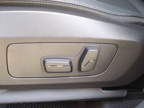 Used 2026 BMW X1 xDrive28i image 18