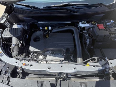 Used 2025 Chevrolet Equinox LT AWD/4WD image 9