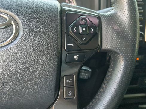 Used 2020 Toyota 4Runner Venture w/ Moonroof Package AWD/4WD image 67