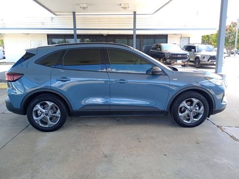 Used 2025 Ford Escape ST-Line w/ Tech Pack #1 FWD image 6