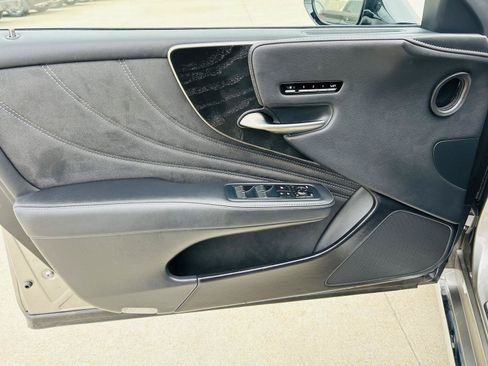 Used 2022 Lexus LS 500 AWD w/ Accessory Package (Z1) image 14