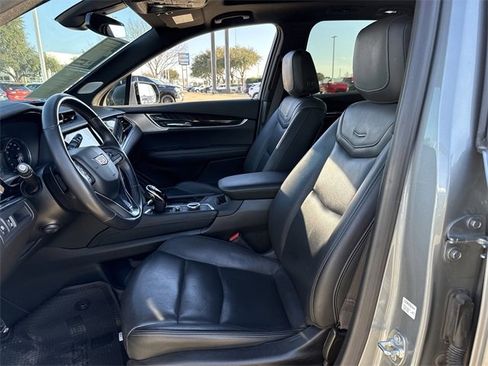 Used 2024 Cadillac XT6 Premium Luxury image 29