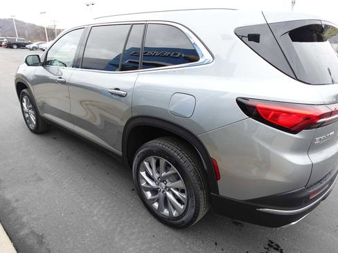 New 2025 Buick Enclave Preferred w/ Power Package AWD/4WD image 5