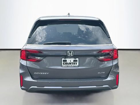 Used 2026 Honda Odyssey Elite image 6