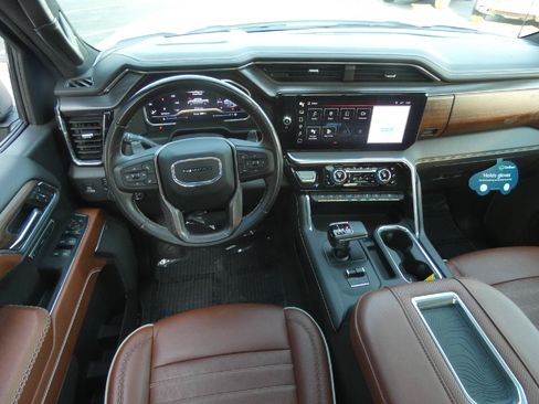 Certified 2022 GMC Sierra 1500 Denali Ultimate AWD/4WD image 14