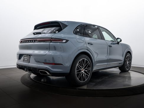 Certified 2026 Porsche Cayenne image 7