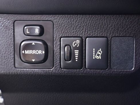 Used 2017 Toyota RAV4 SE AWD/4WD image 10