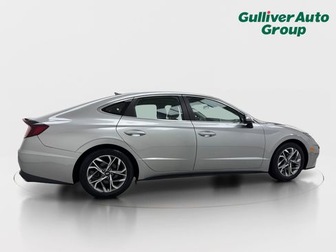 Used 2021 Hyundai Sonata SEL w/ Convenience Package FWD image 9