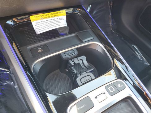 Certified 2026 Mercedes-Benz GLB 250 image 27
