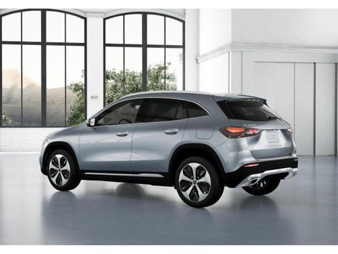 Used 2025 Mercedes-Benz GLA 250 image 29