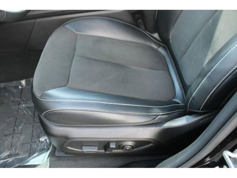 Used 2024 Jeep Grand Cherokee L Altitude AWD/4WD image 21