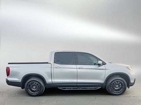 Used 2019 Honda Ridgeline Sport image 6