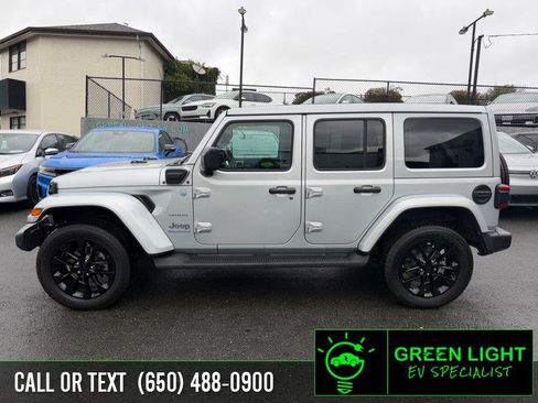 Used 2023 Jeep Wrangler Sahara w/ Cold Weather Group image 10