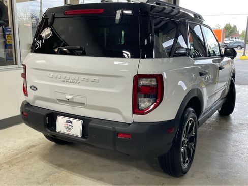 New 2026 Ford Bronco Sport Outer Banks w/ Outer Banks Tech Package+ AWD/4WD image 11