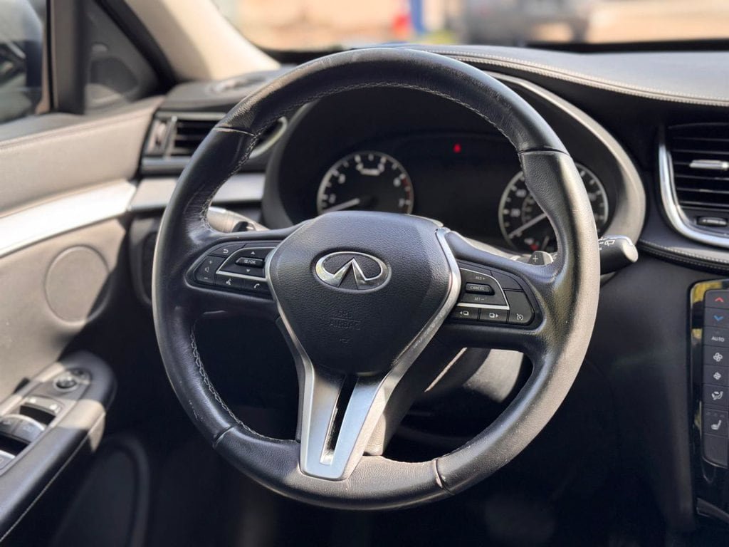 Used 2020 INFINITI QX50 Luxe w/ Cargo Package AWD/4WD image 27