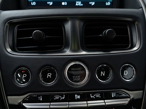 Used 2023 Aston Martin DB11 V12 image 31