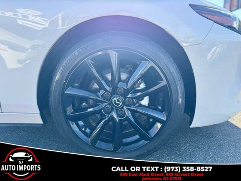 Used 2022 MAZDA MAZDA3 s image 34