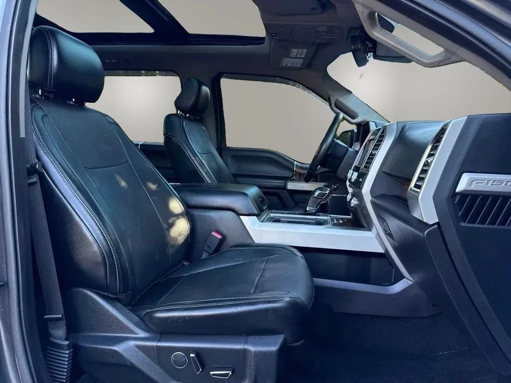 Used 2016 Ford F150 Lariat w/ Equipment Group 502A Luxury RWD image 17