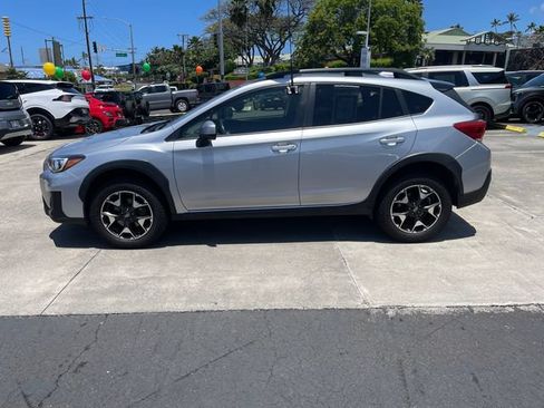 Used 2019 Subaru Crosstrek 2.0i Premium w/ Moonroof Package AWD/4WD image 3