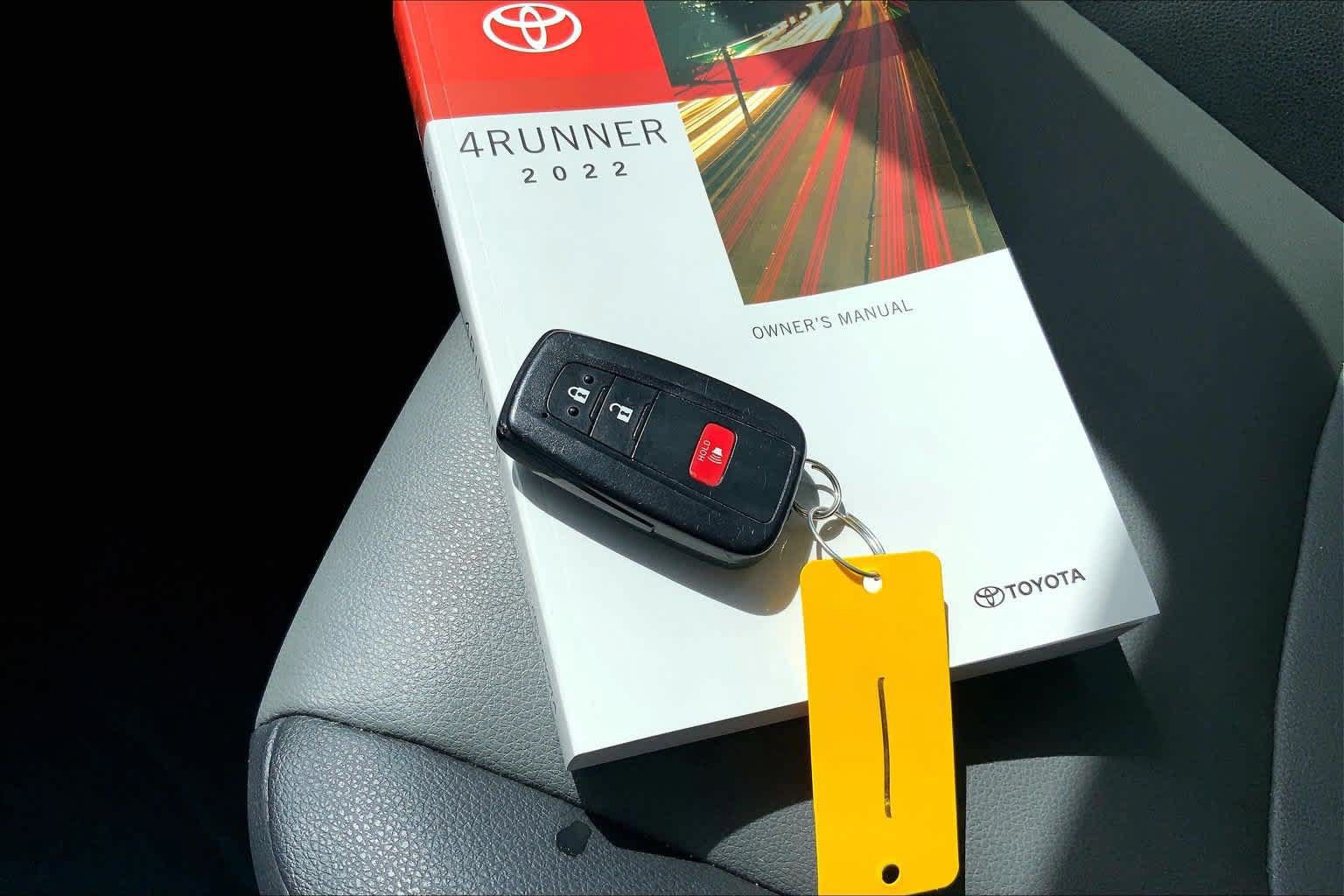 Used 2022 Toyota 4Runner SR5 Premium RWD image 19