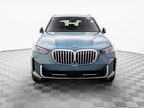 New 2026 BMW X5 xDrive50e image 9