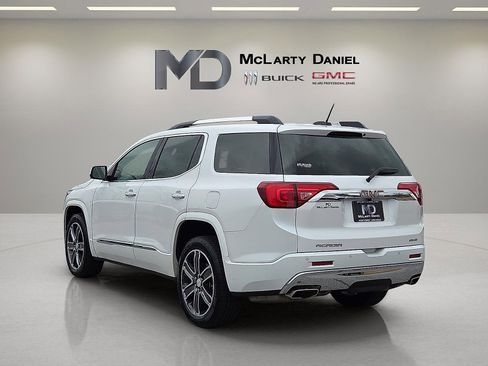 Used 2018 GMC Acadia Denali w/ Technology Package image 4